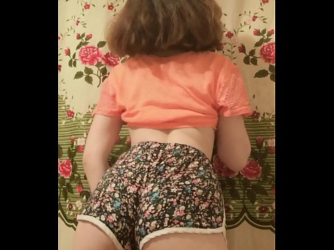 ❤️ Vogëlushja e re seksi duke zhveshur pantallonat e shkurtra në kamera ️ Porno e vështirë në sq.redpornpictures.ru ❌️❤